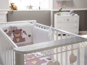 lettino da bimbi con orsetti