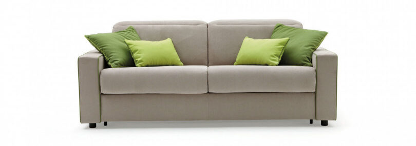 divano letto con schienali reclinabili